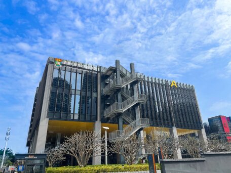 HKU Techno-Entrepreneurship Academy was unveiled in Qianhai